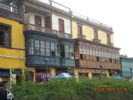Antiguas casas en la Vieja Lima